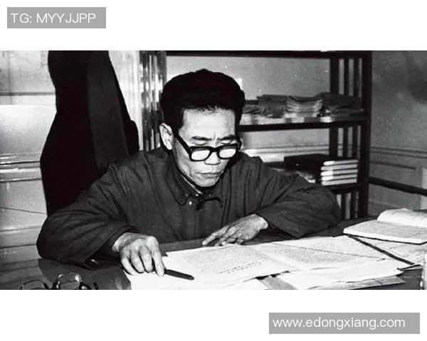 袁堂文的传奇人生与文化贡献探秘：从历史到现代的影响与启示