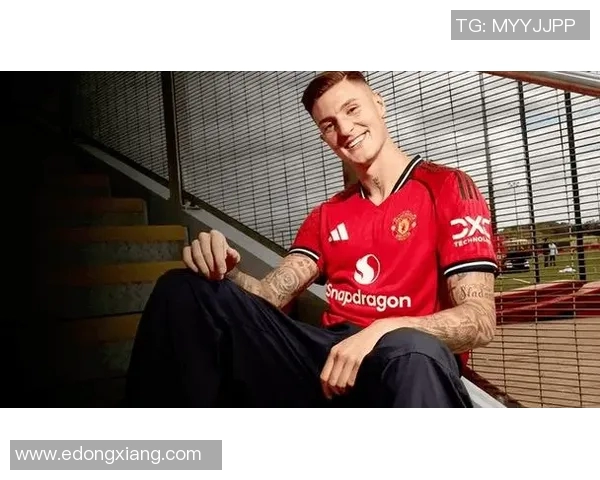 曼联宣布签下新前锋，刷新俱乐部转会费纪录